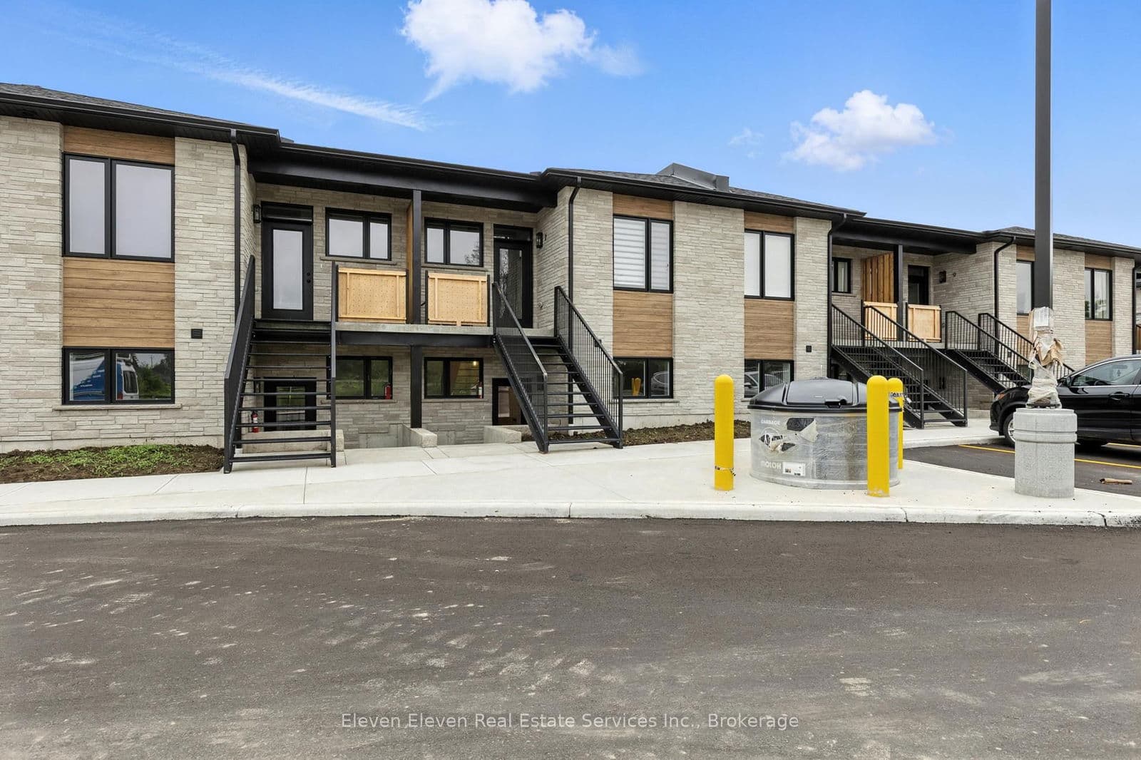 440 Wellington Street, Unit 26