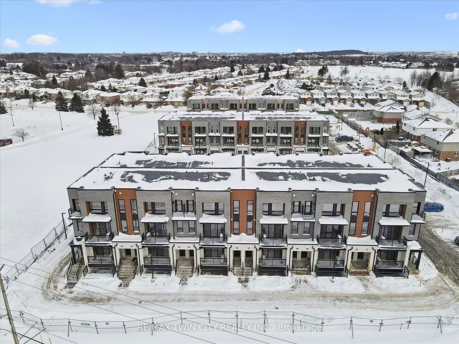 525 Erinbrook Drive, Unit C061