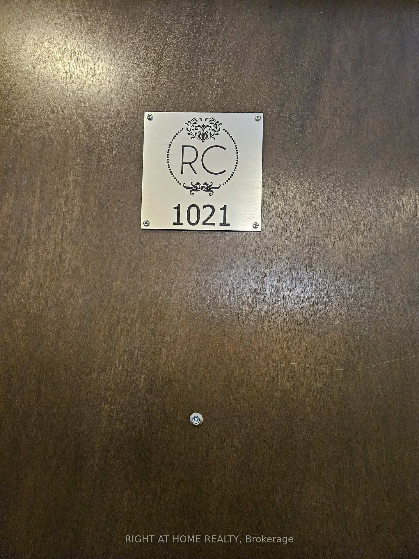 118 King Street E, Unit 1021