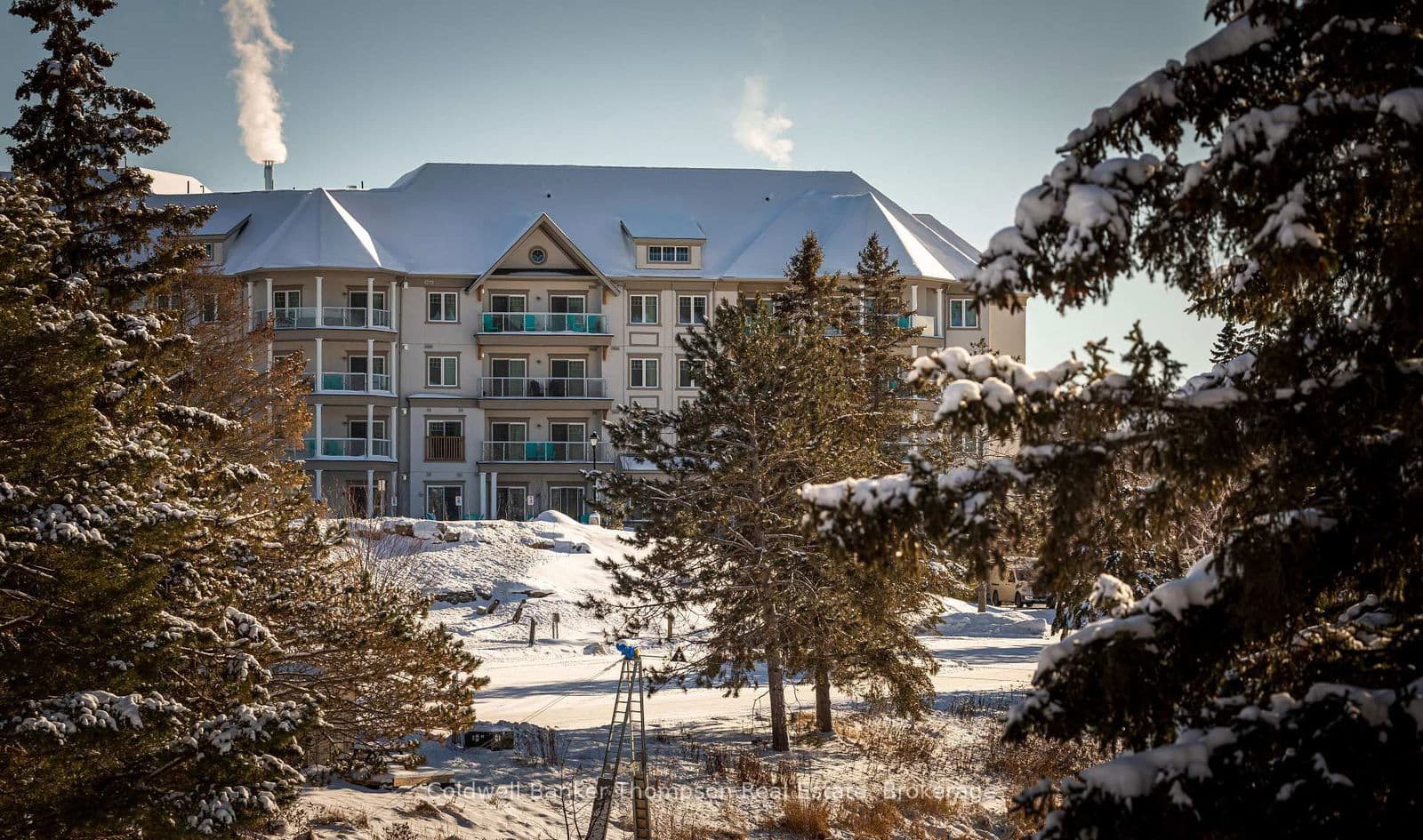 #403 - 25 PEN LAKE POINT Road