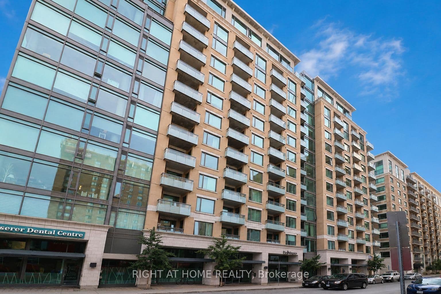 #810 - 238 Besserer Street