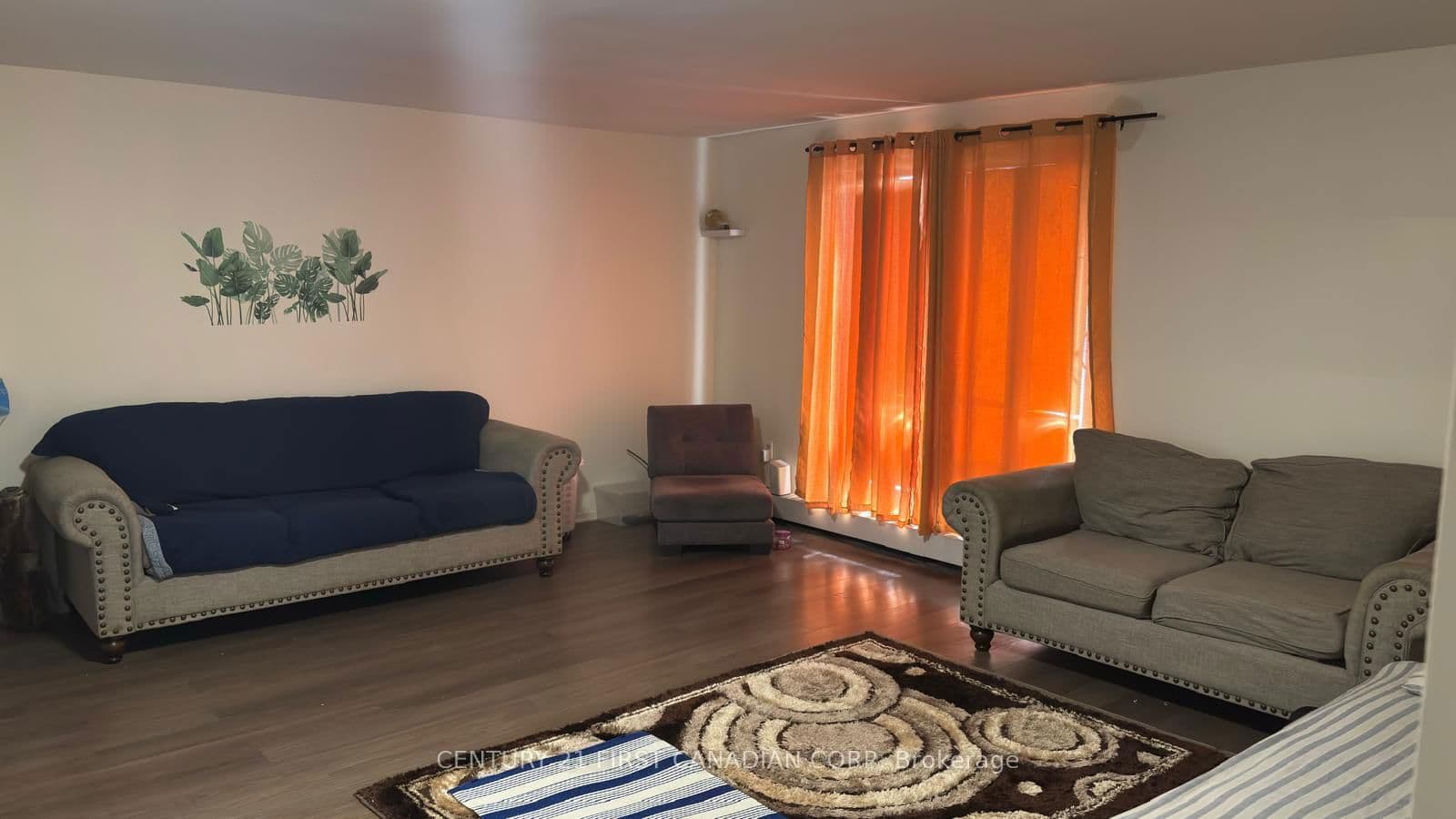 #210 - 573 Mornington Avenue