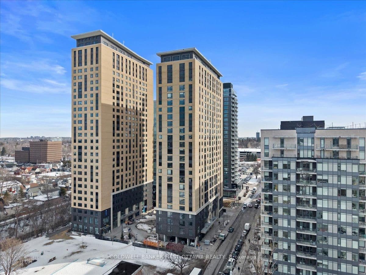 #2308 - 105 CHAMPAGNE Avenue S
