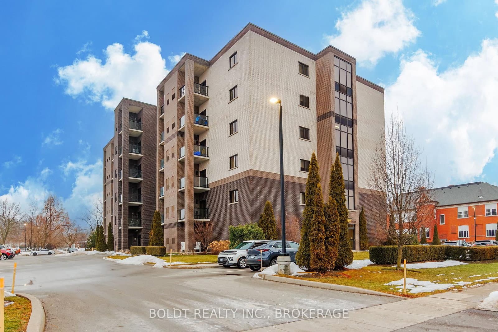 #402 - 5837 Dunn Street