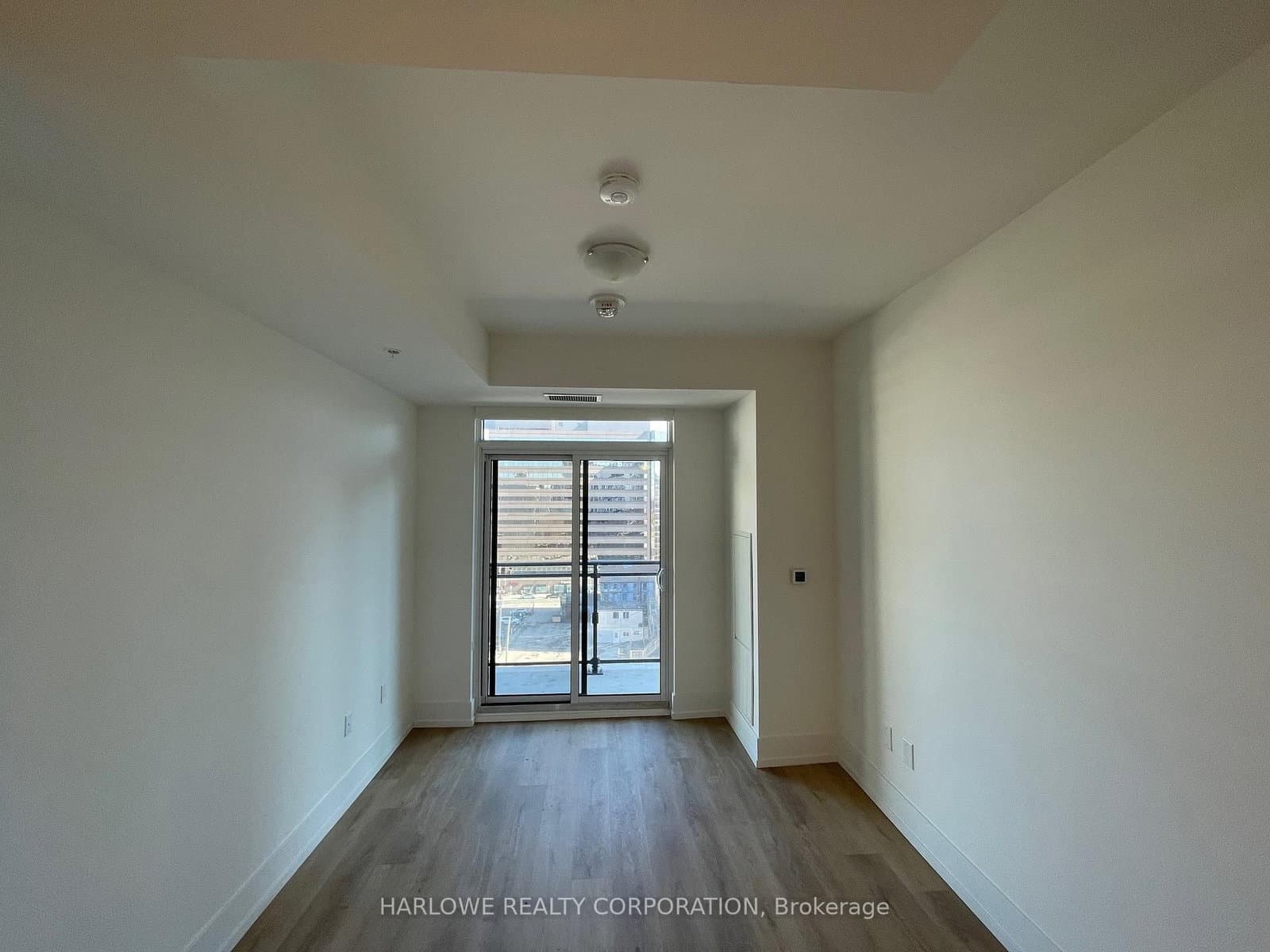 206 King Street W, Unit 810