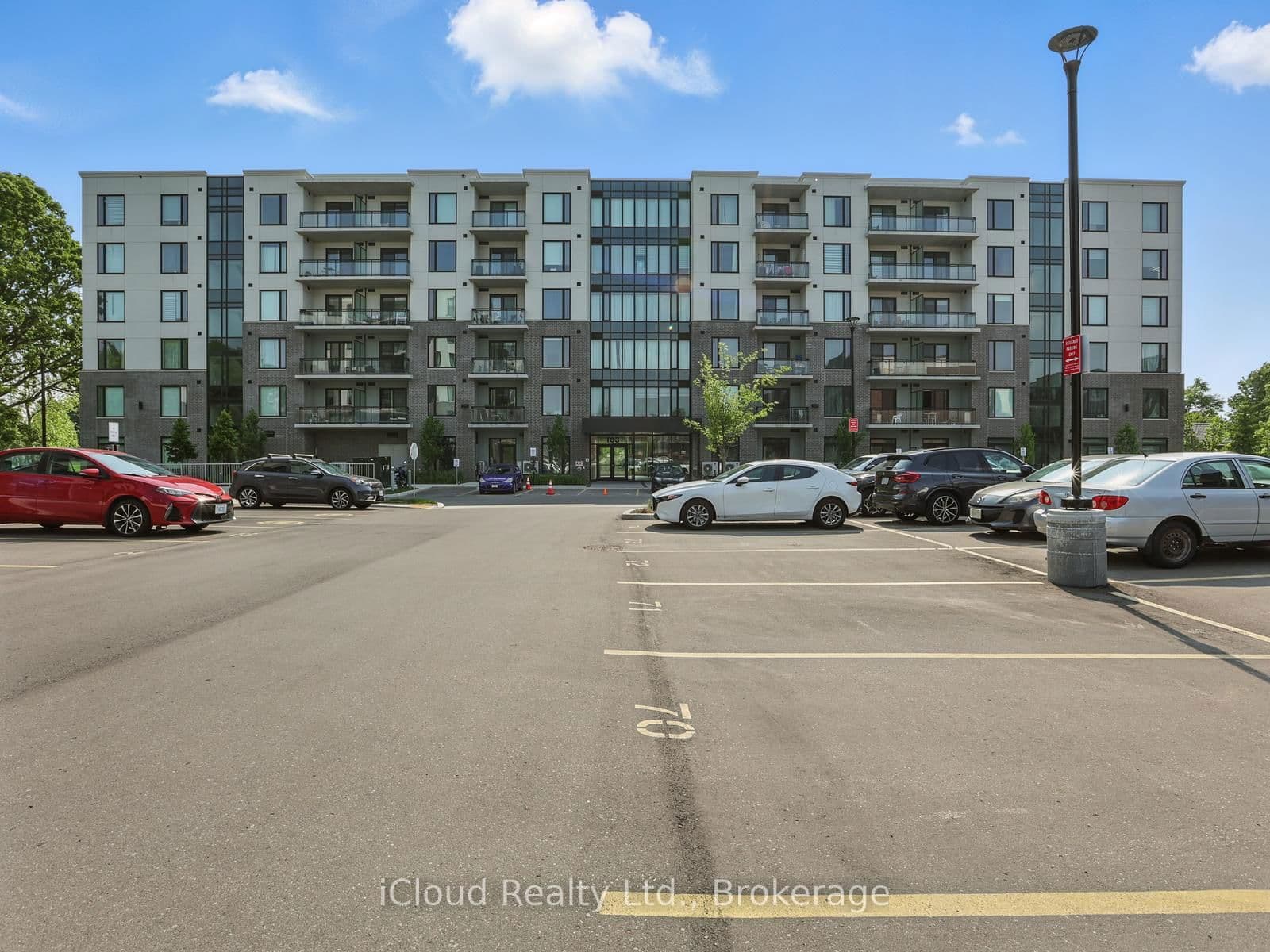 #411 - 103 Roger Street