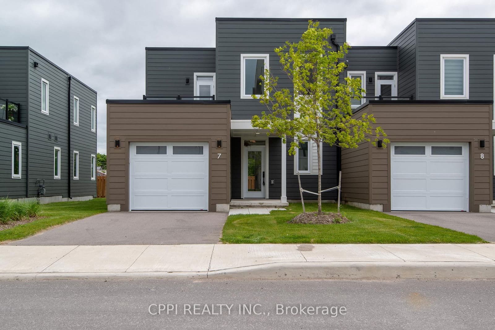 19 West Street N, Unit 7