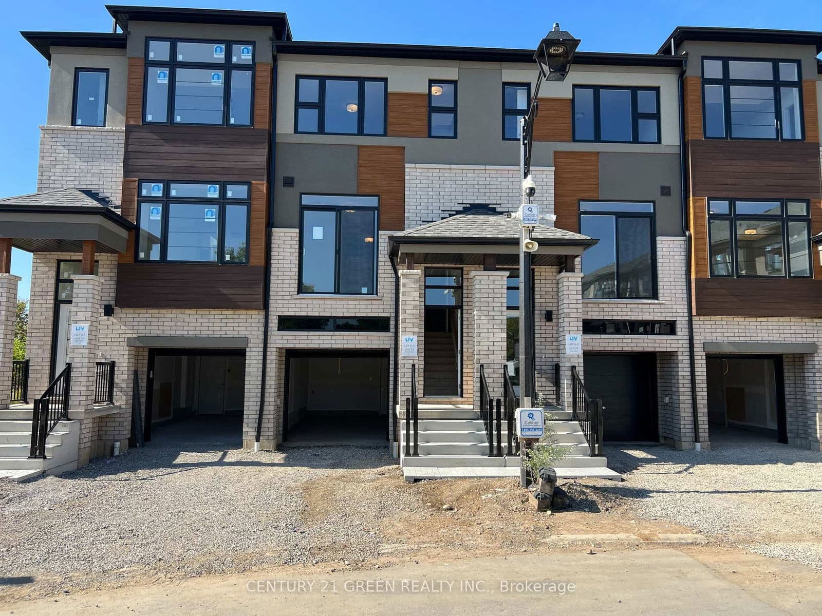 660 Colborne Street W, Unit G-35