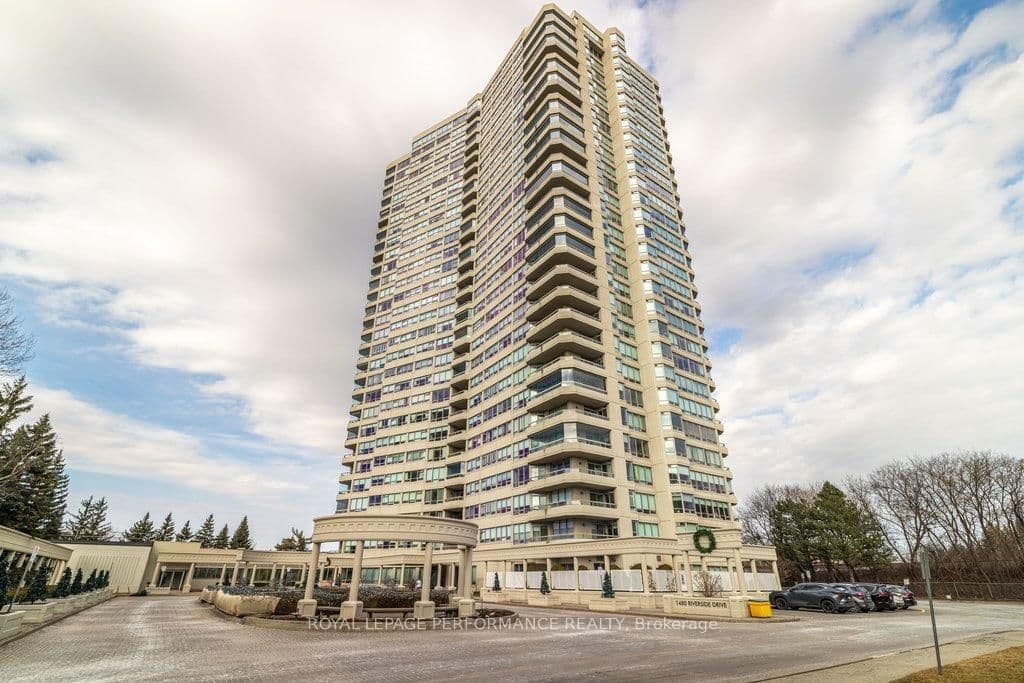 #905 - 1480 Riverside Drive