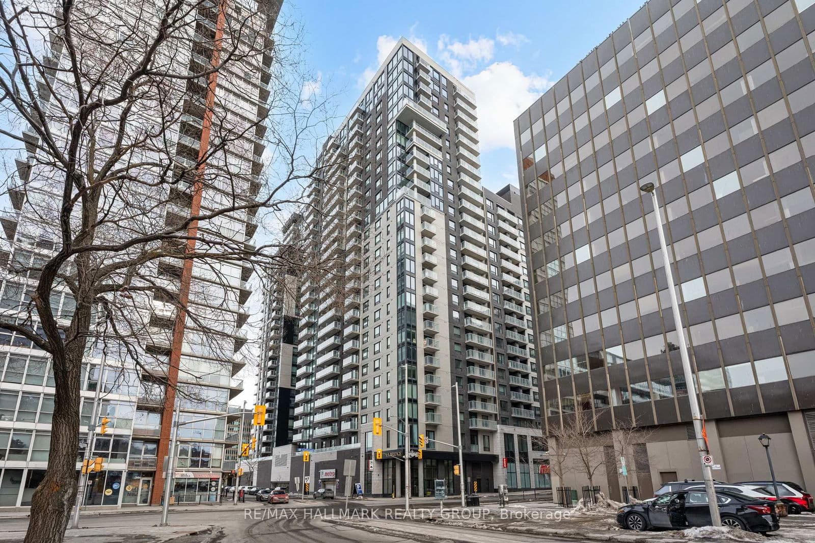 #409 - 180 George Street