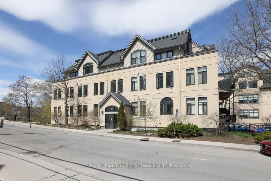 #303 - 95 Beech Street