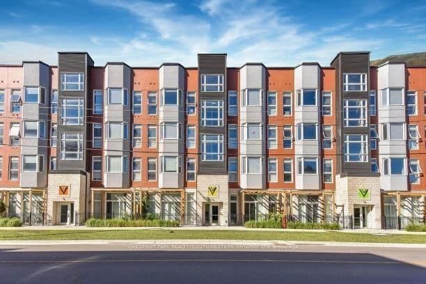 253 Albert Street, Unit 216