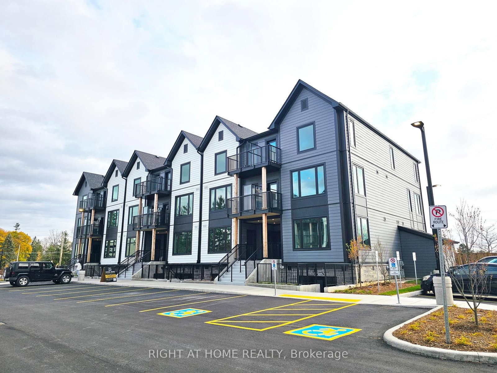 708 Woolwich Street, Unit 114