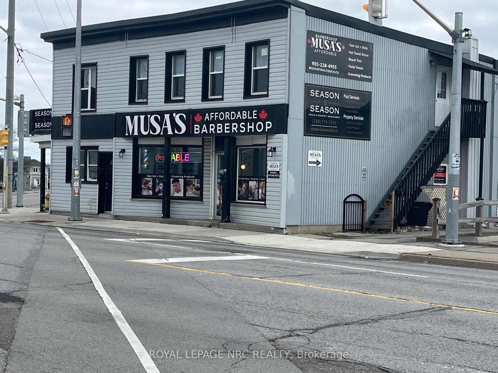 #Unit# B - 90 Niagara Street