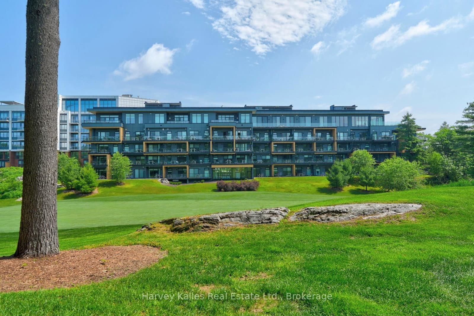 120 Carrick Trail, Unit 401