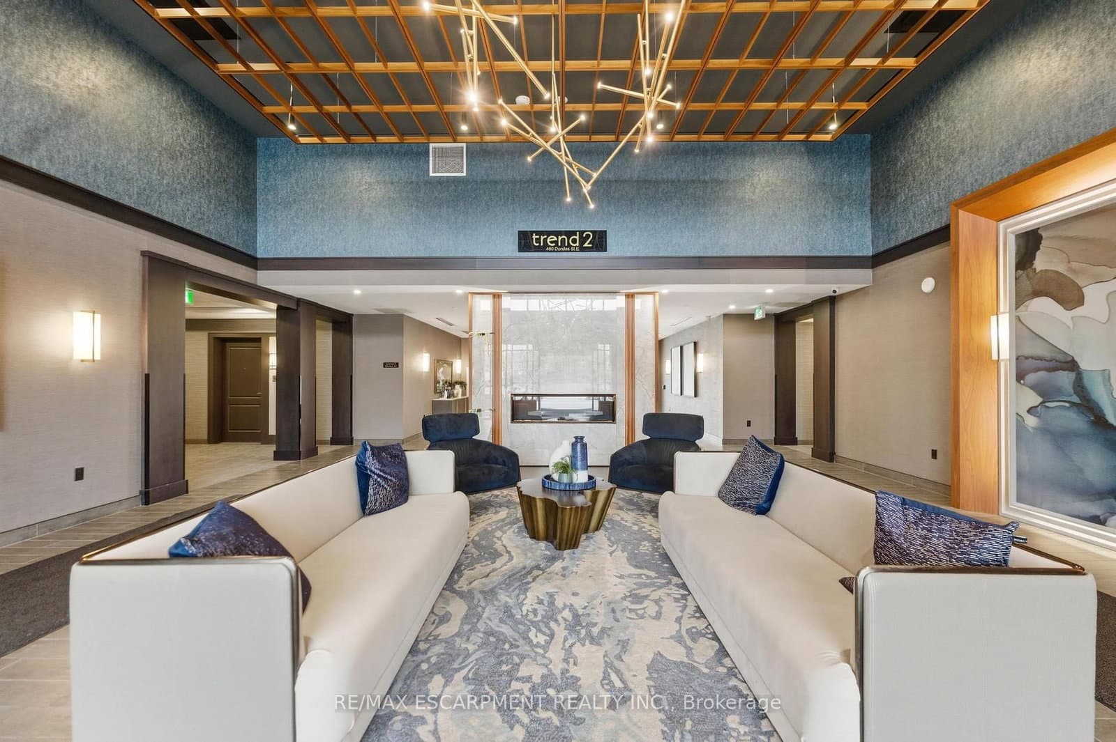 460 Dundas Street E, Unit 1112