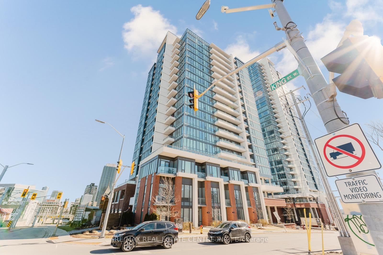 5 Wellington Street S, Unit 904