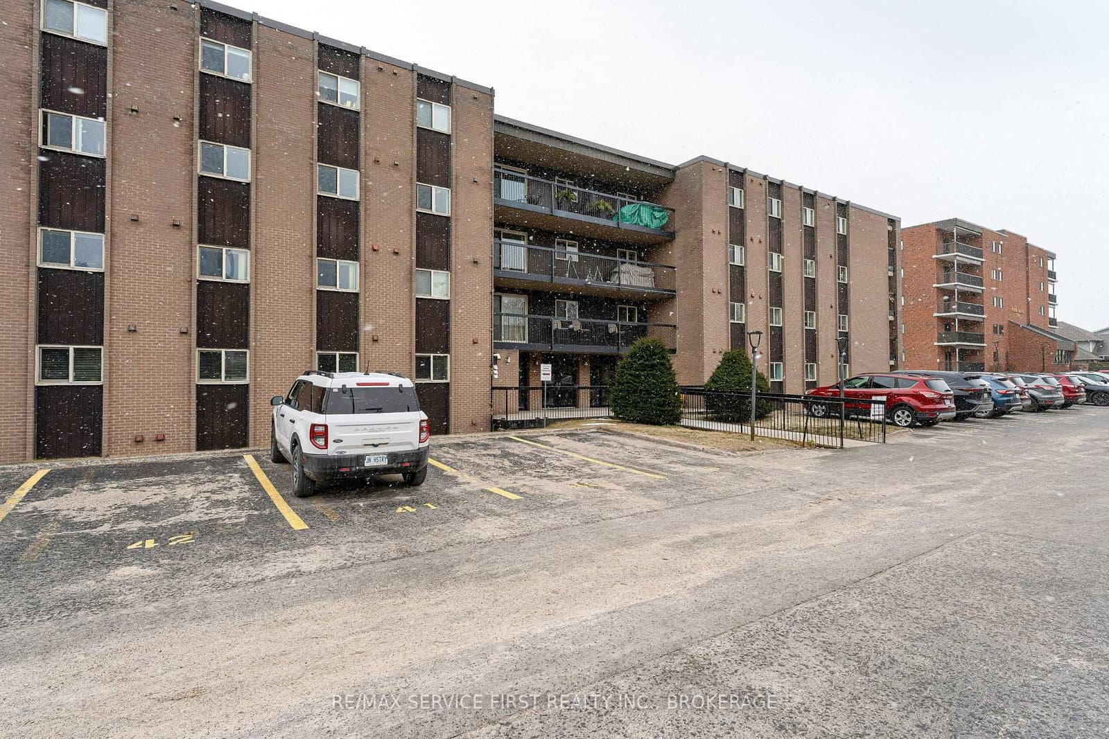#301 - 610 William Street S