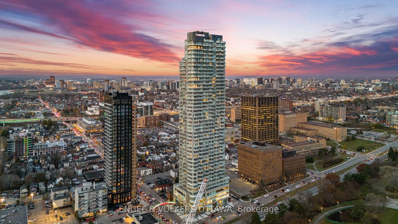 #3904 - 805 Carling Avenue