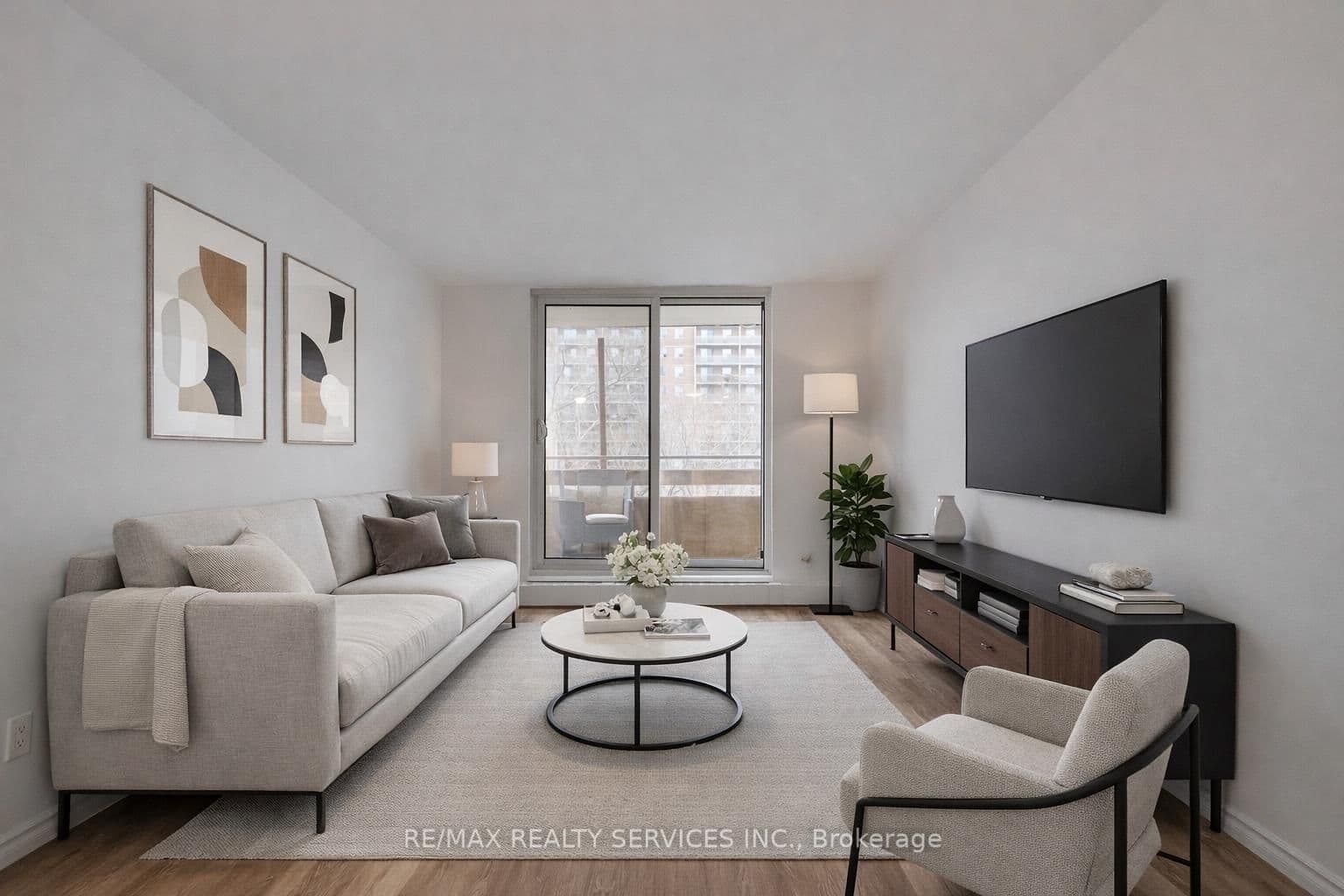 223 Jackson Street W, Unit 507