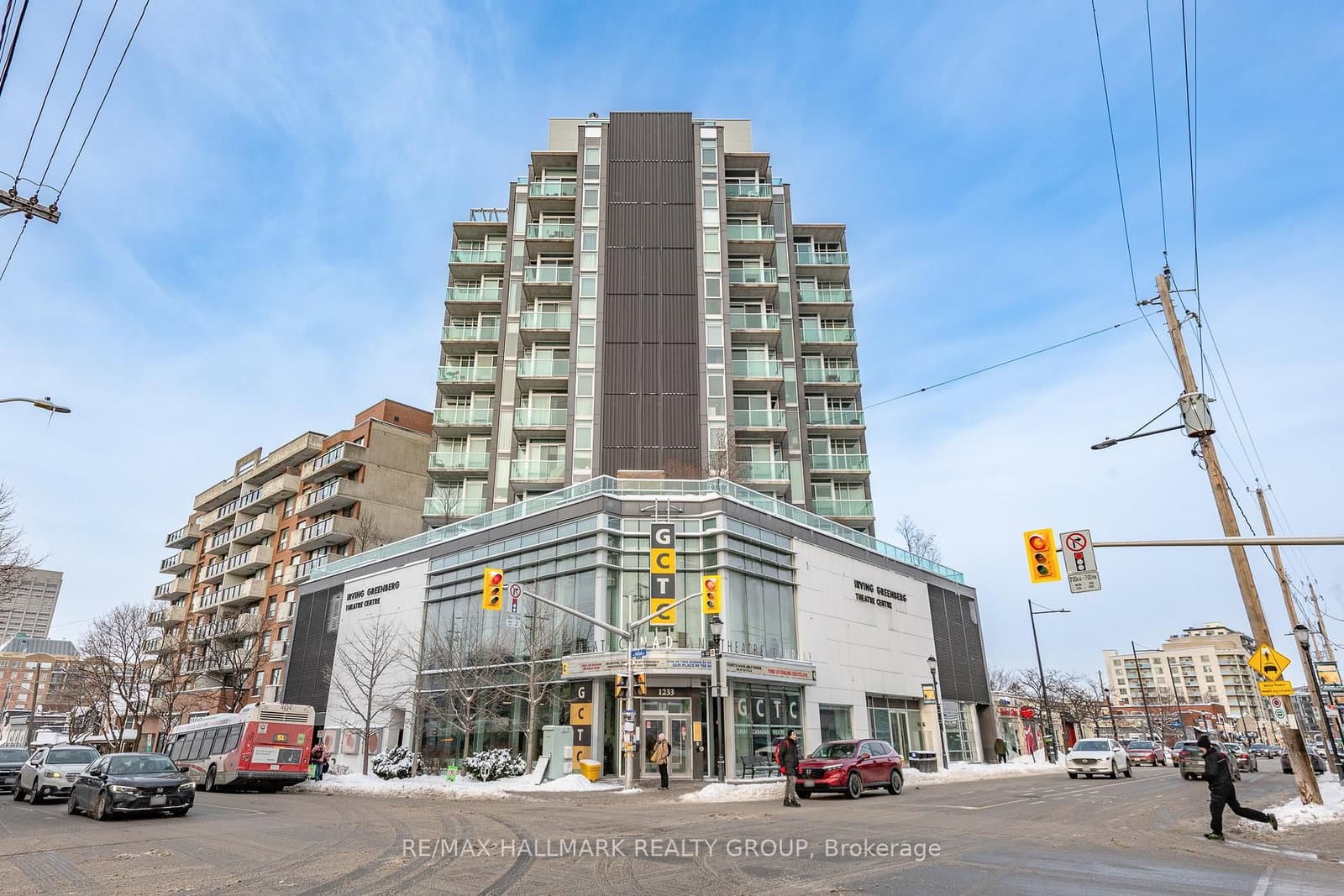 #702 - 1227 Wellington Street W
