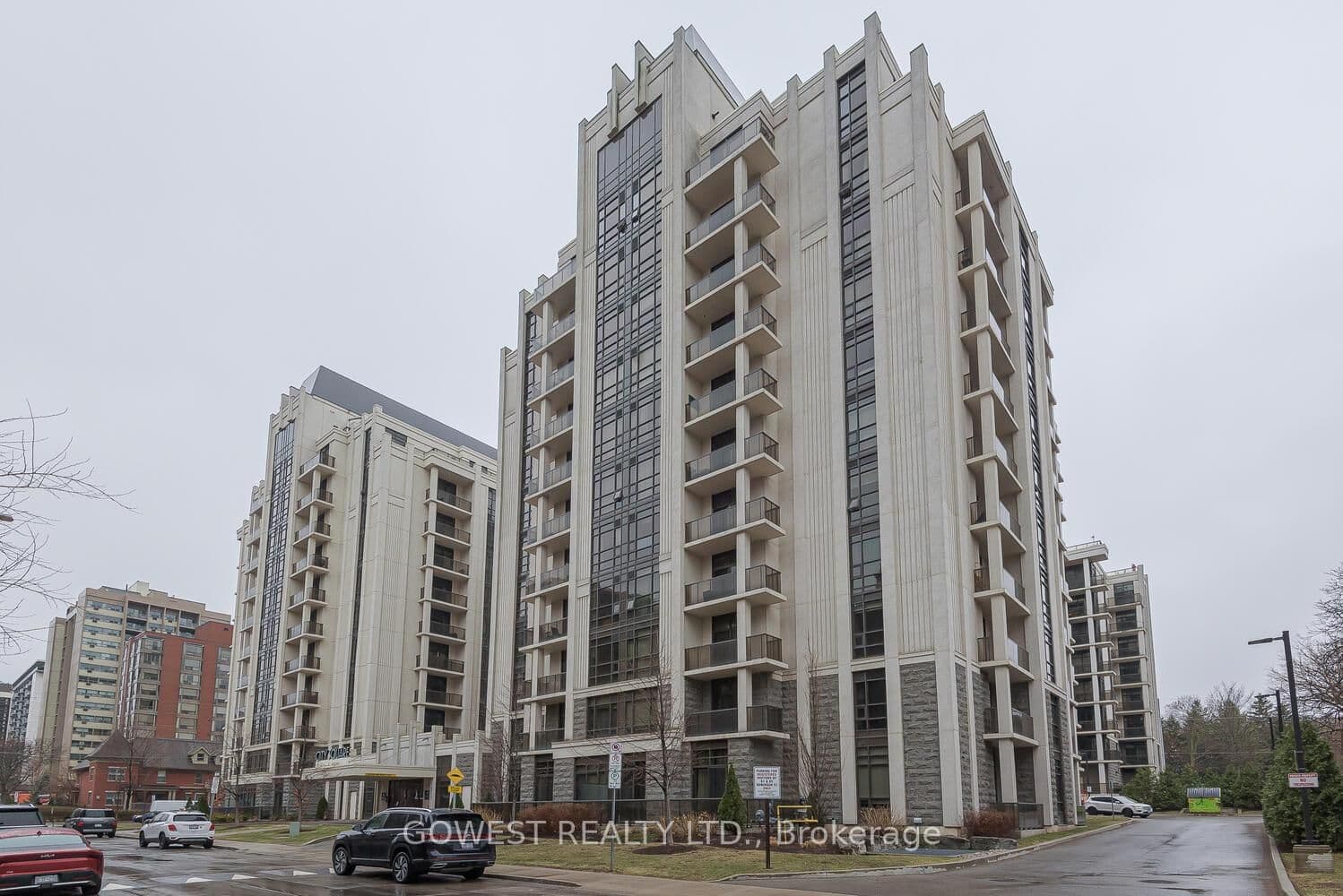 85 Robinson Street, Unit 306