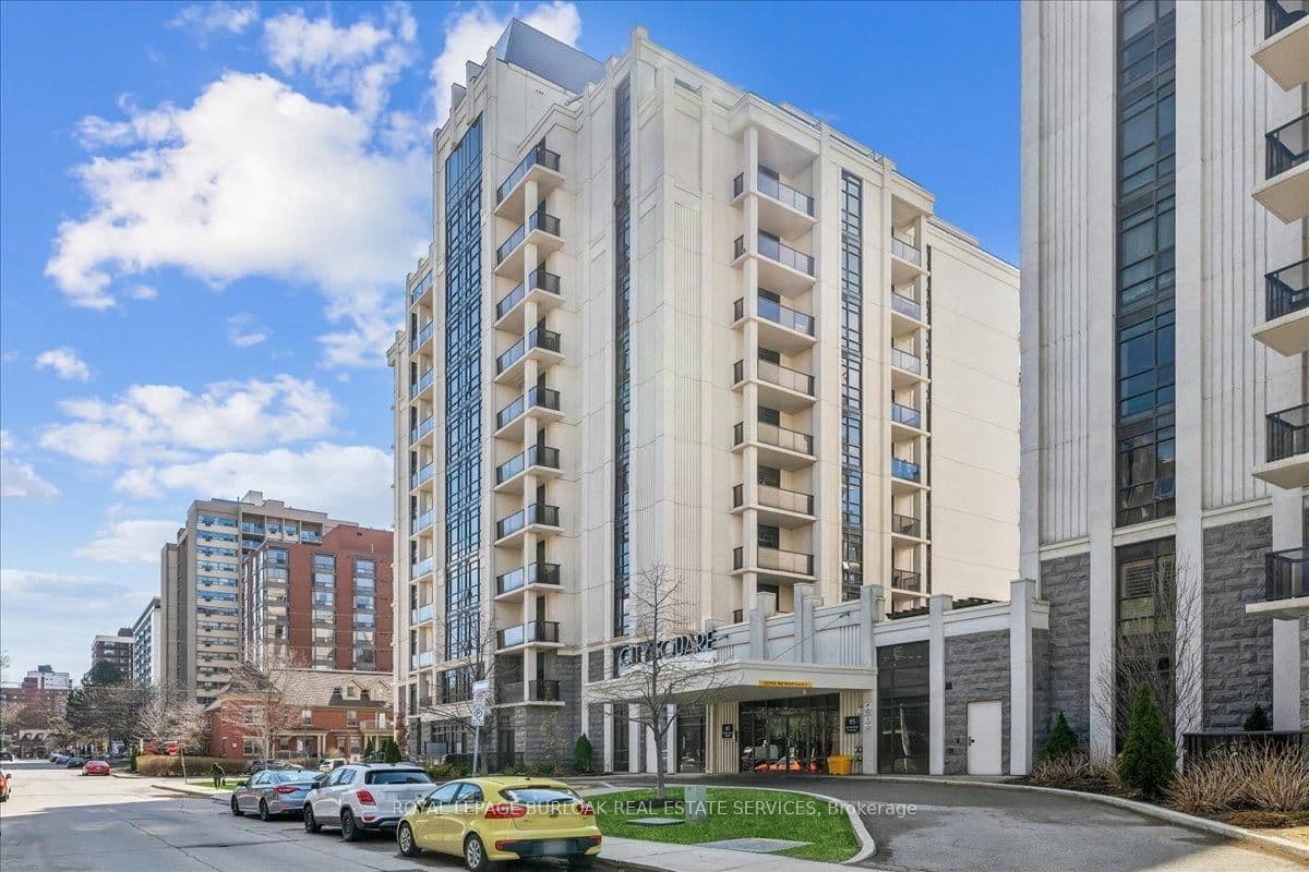 81 Robinson Street, Unit 1001