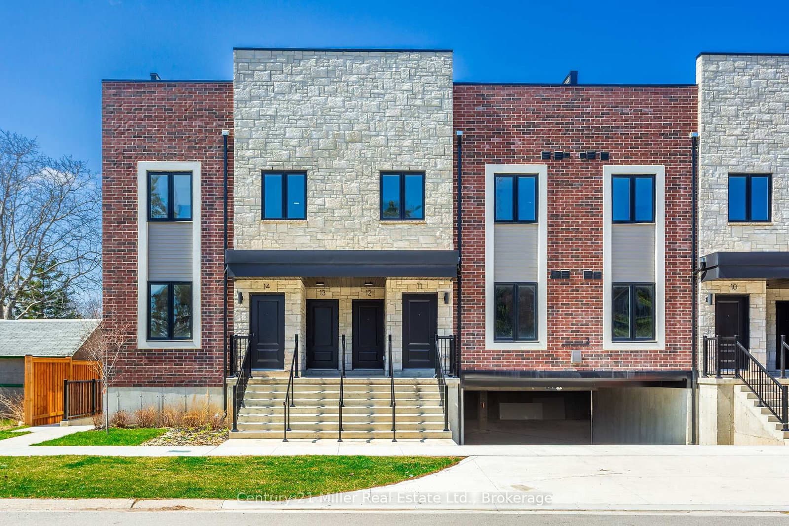 #12 - 2 Slessor Boulevard