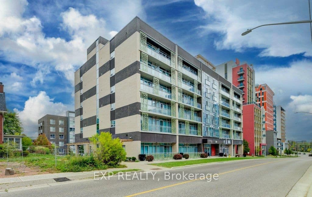 #718 - 250 Albert Street