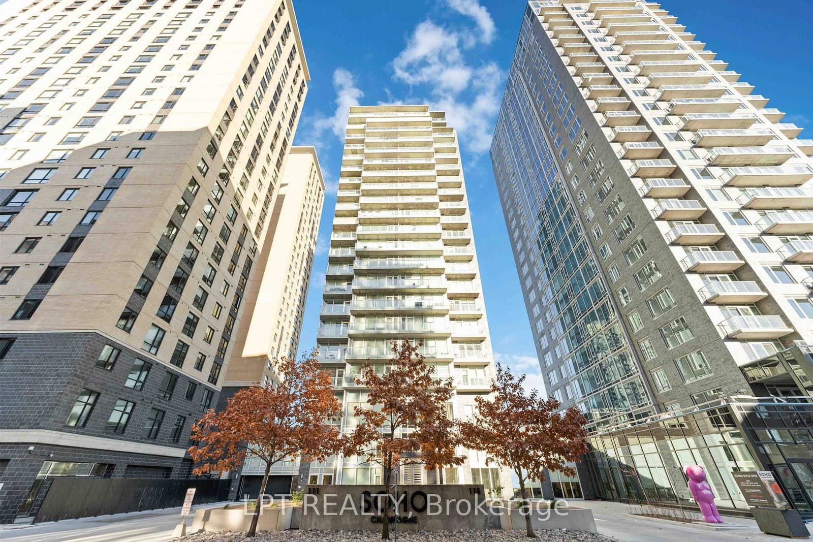 #307 - 111 Champagne Avenue S