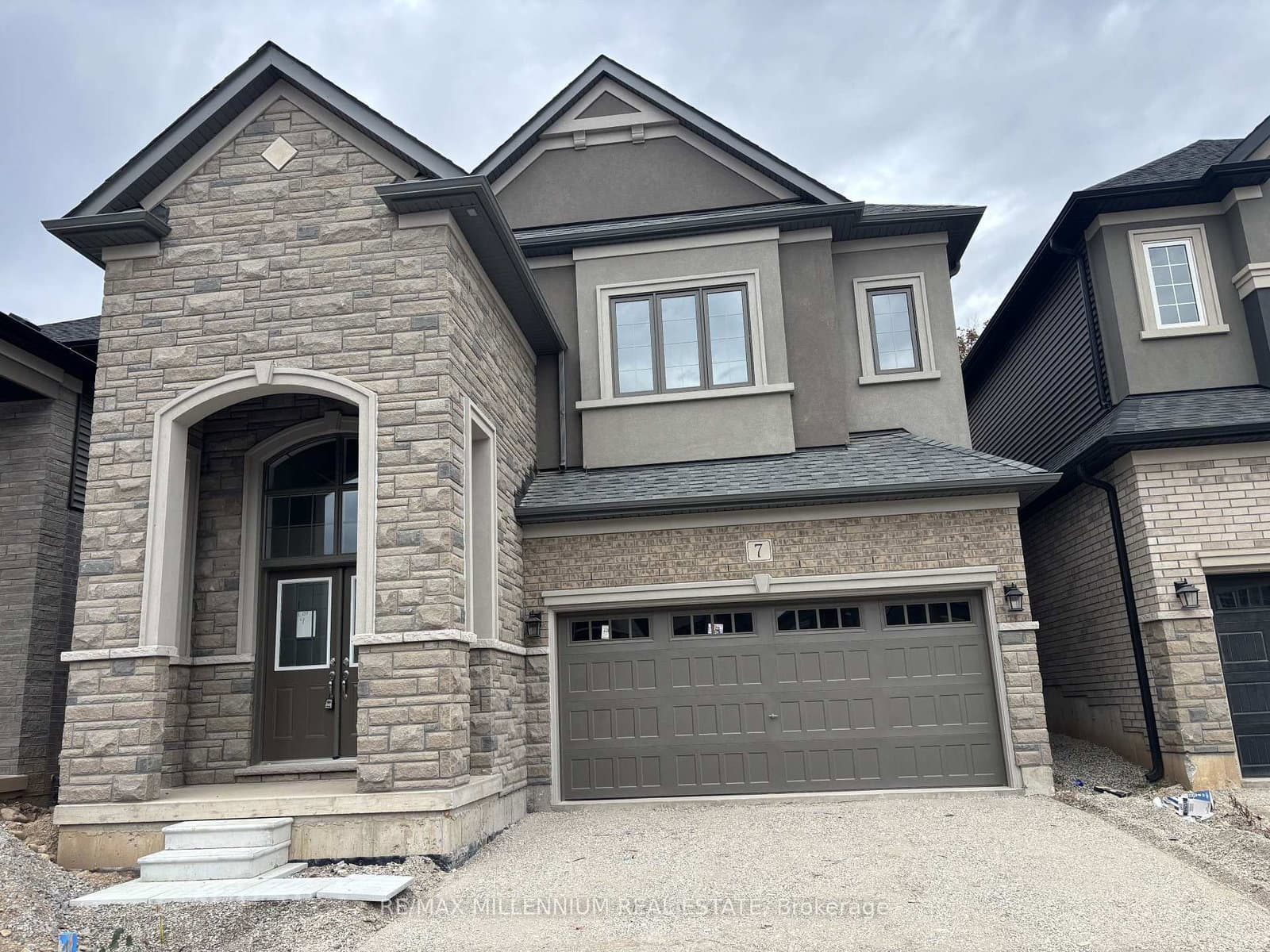 7 Mckernan Avenue