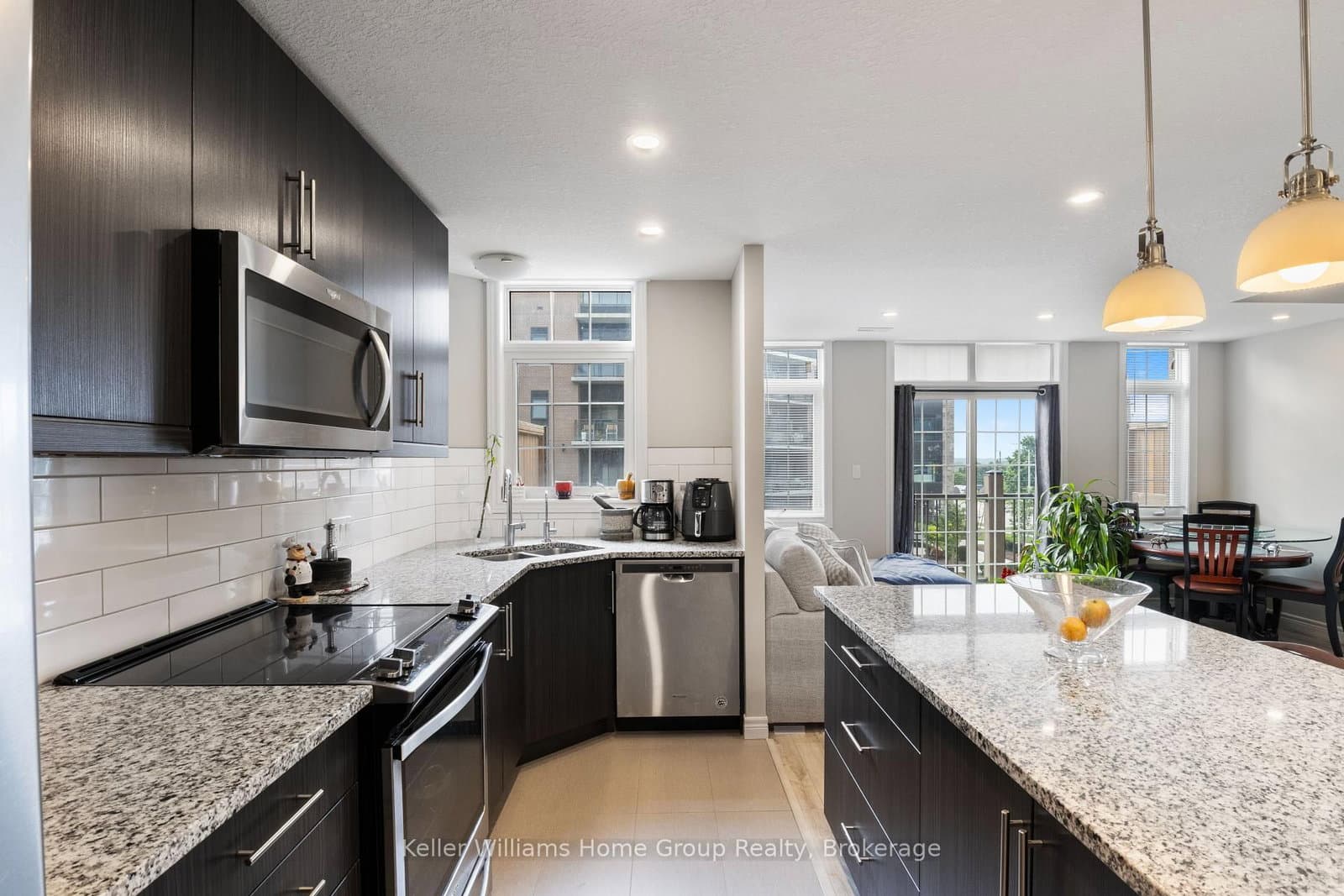 #314 - 333 Gosling Gardens