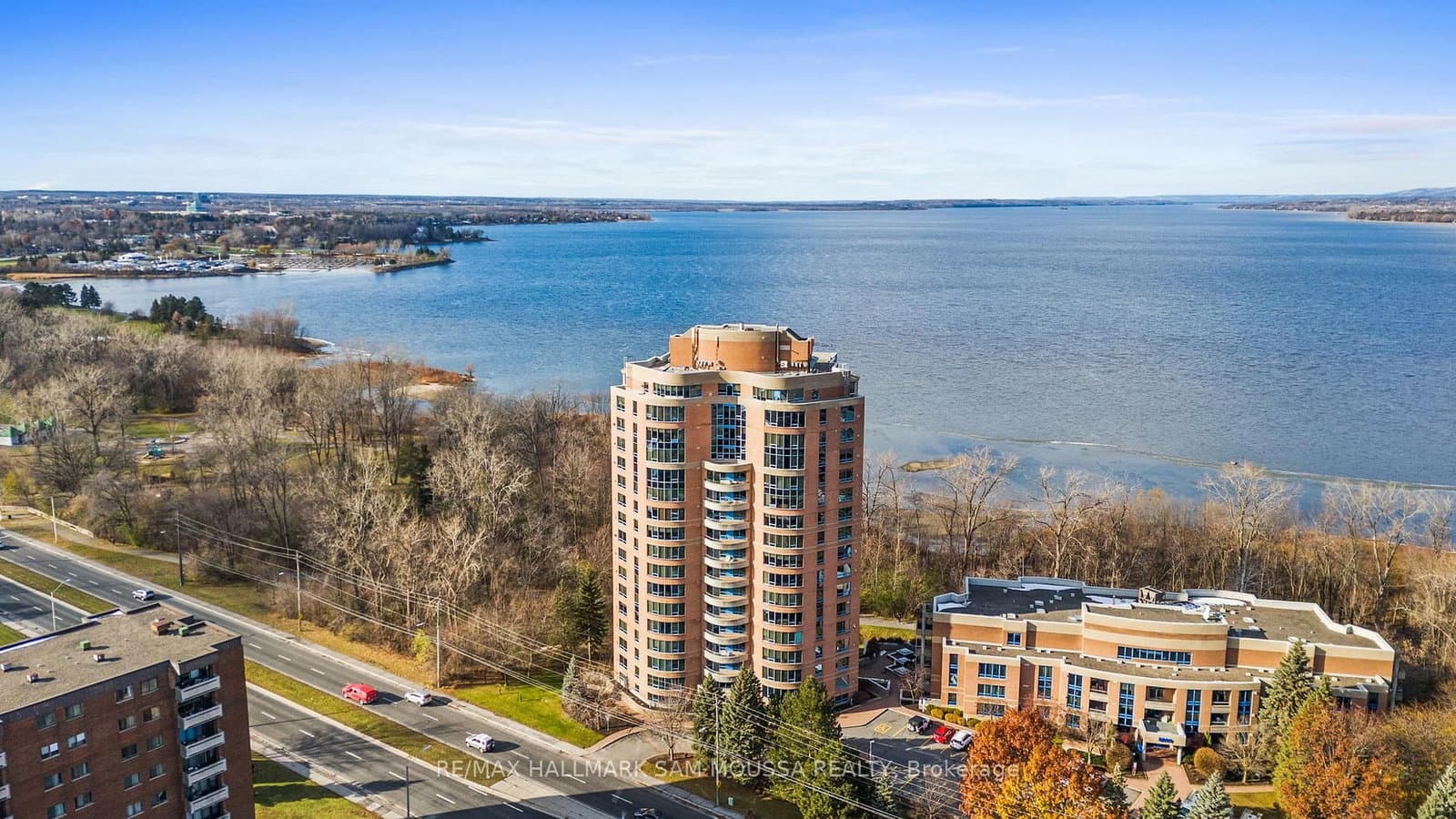 #504 - 3105 Carling Avenue