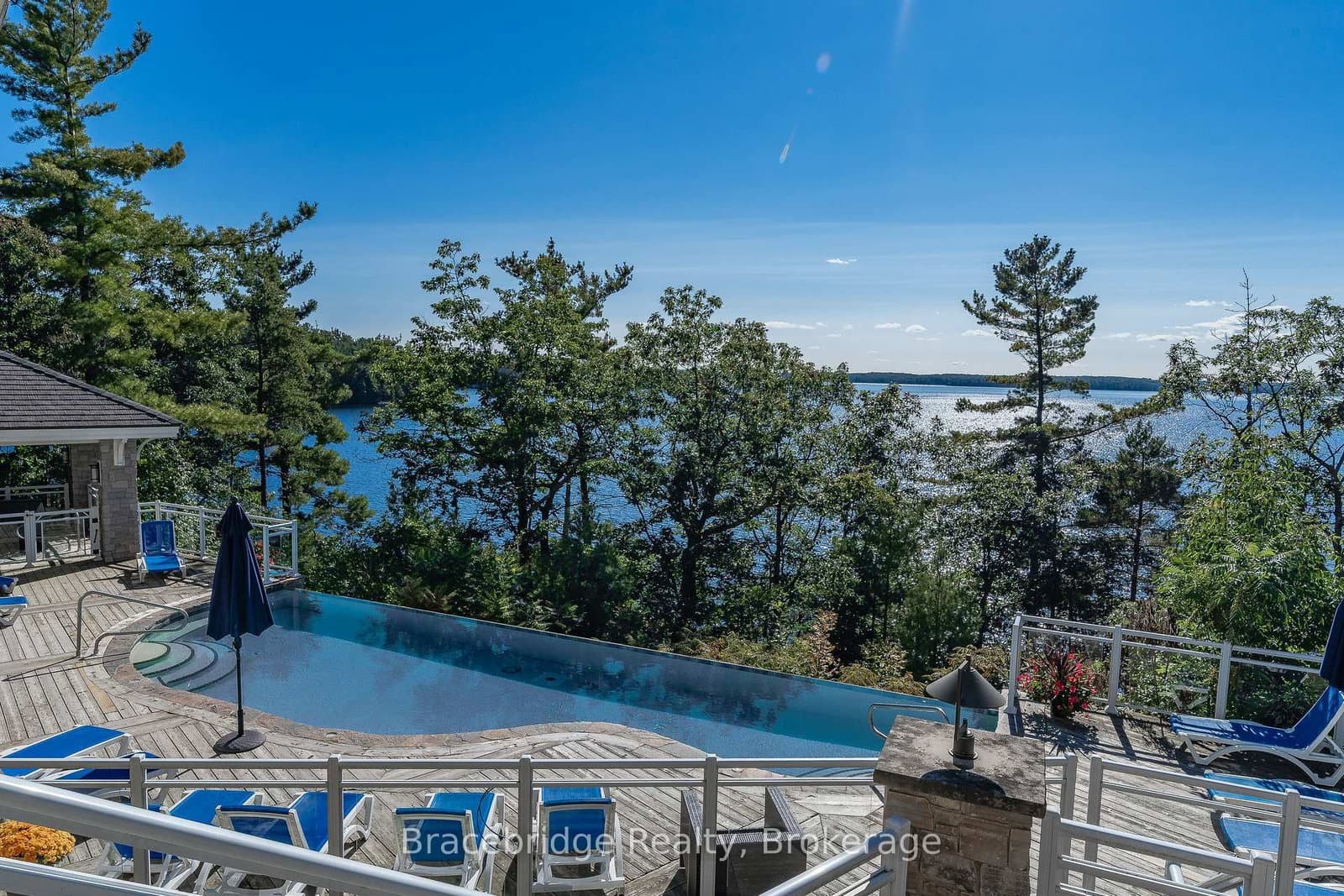 #L207- B1/B2 - 1869 Muskoka Rd 118 Highway W