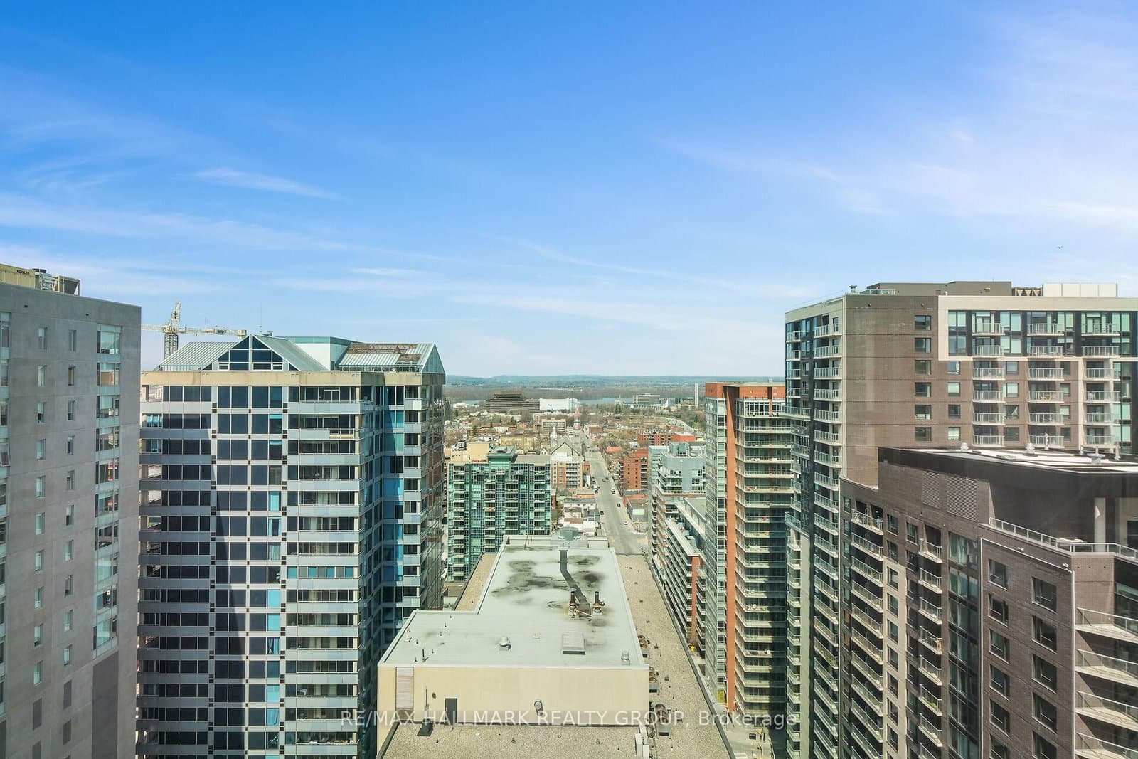 #2404 - 234 Rideau Street