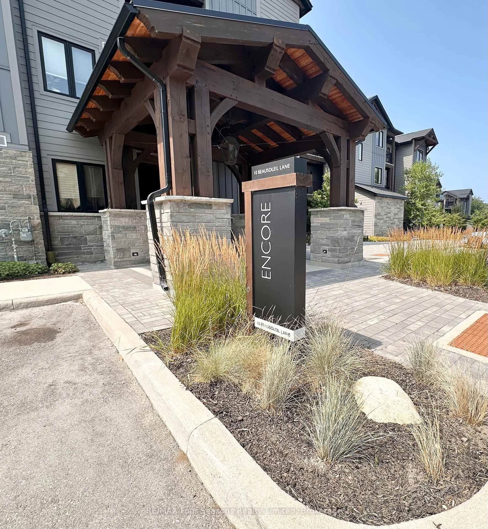 #303 - 10 Beausoleil Lane