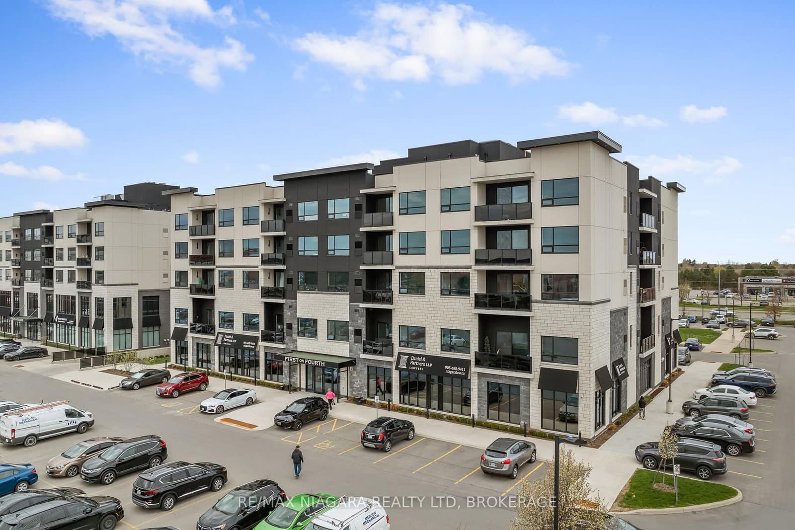 300B FOURTH Avenue, Unit 202