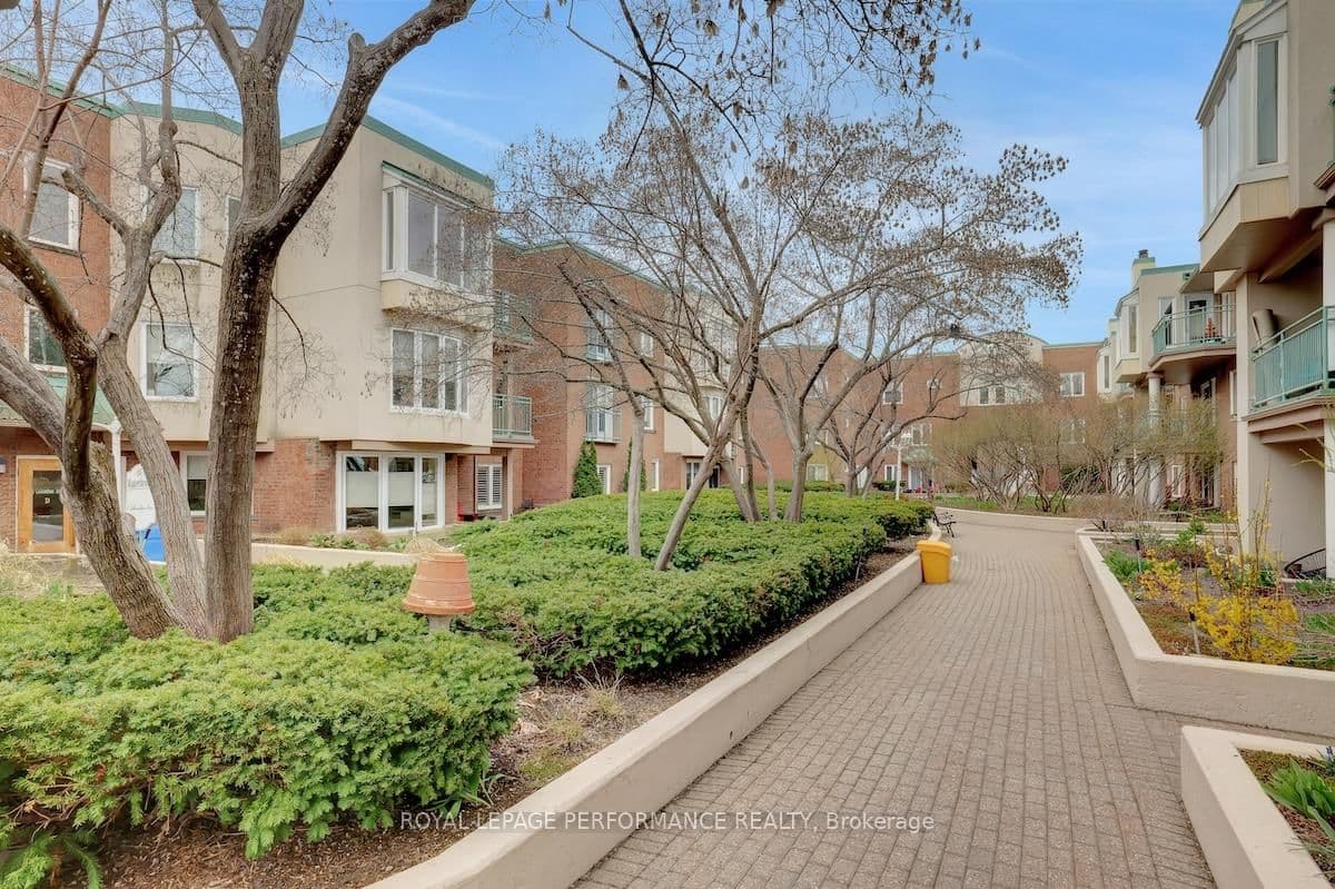 #401D - 1 Columbus Avenue