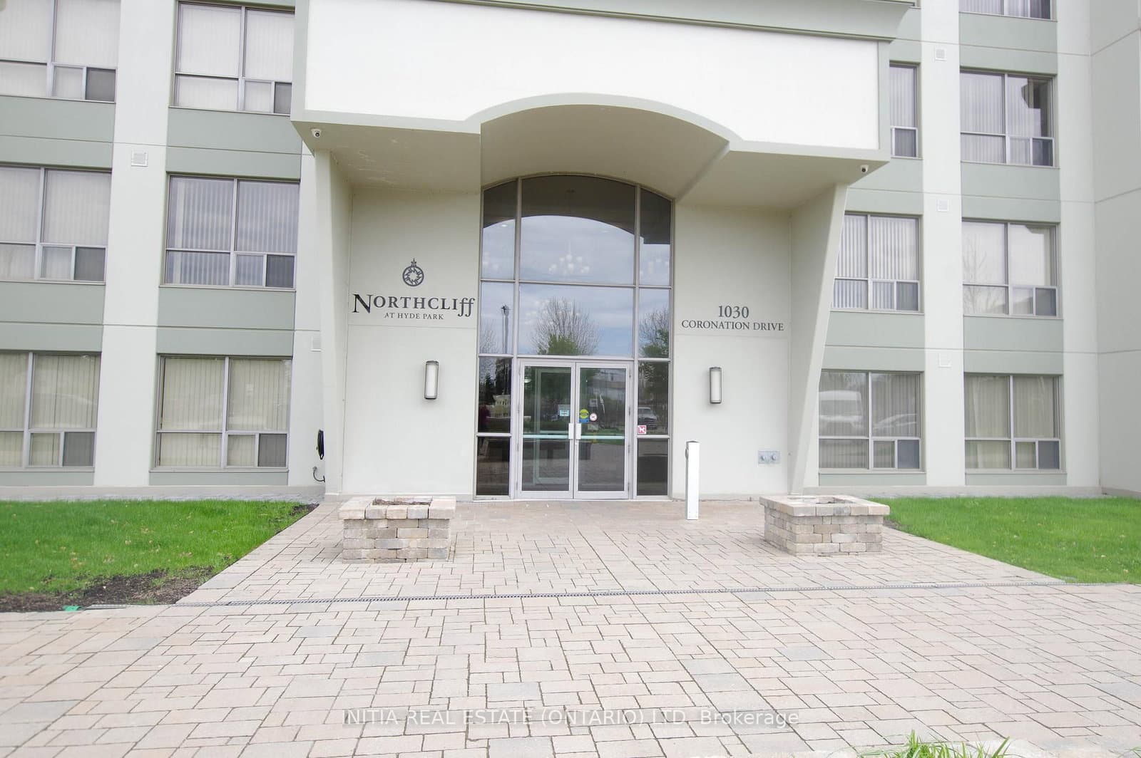 #807 - 1030 Coronation Drive