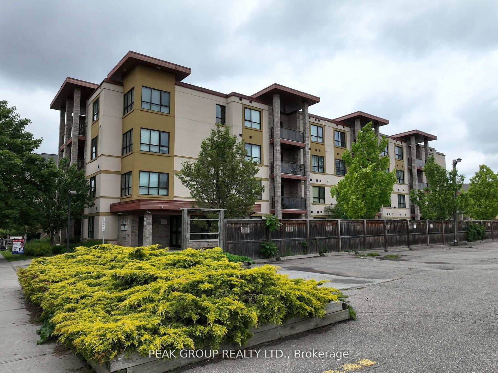 #106 - 26 Wellington Street