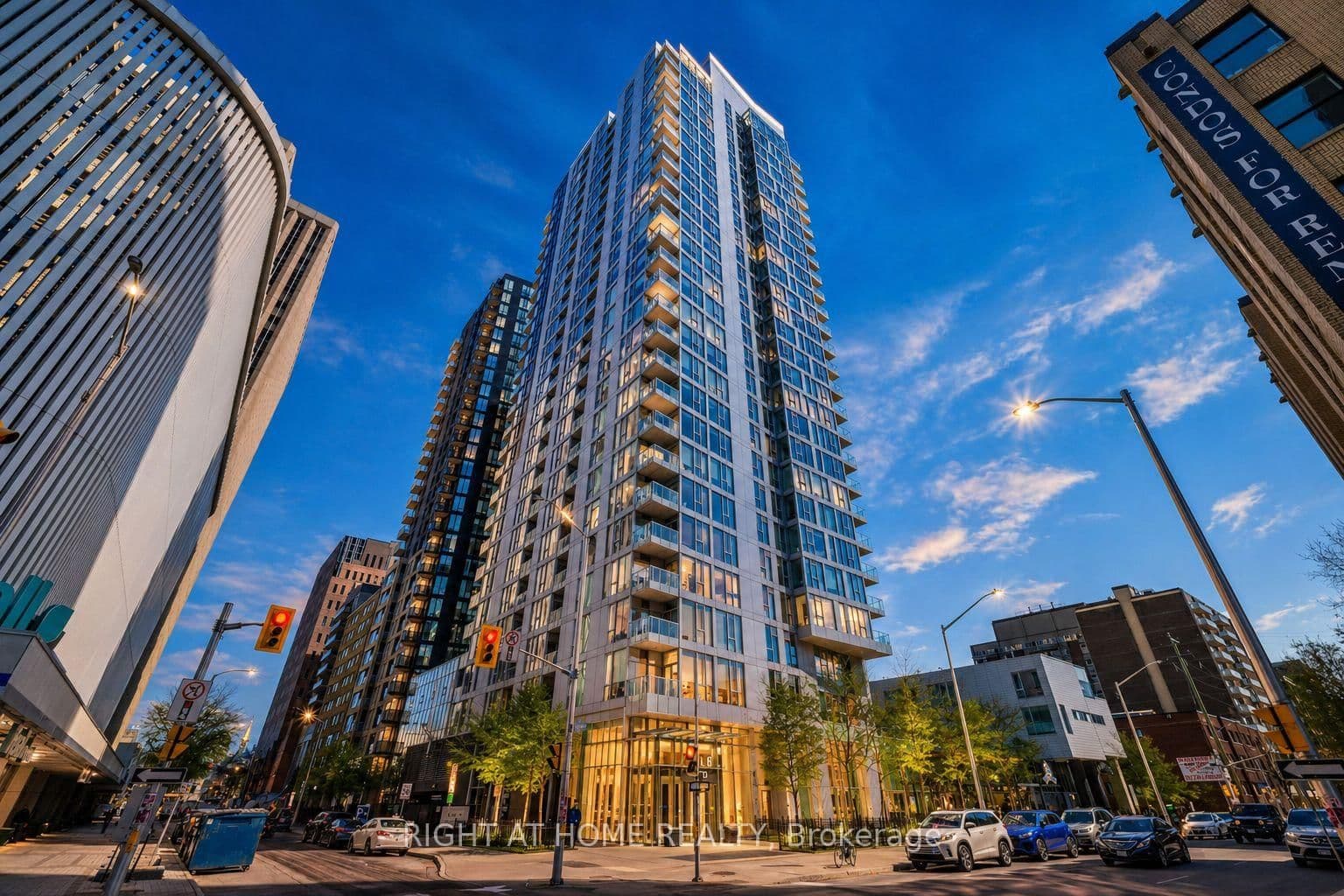 #1210 - 179 Metcalfe Street