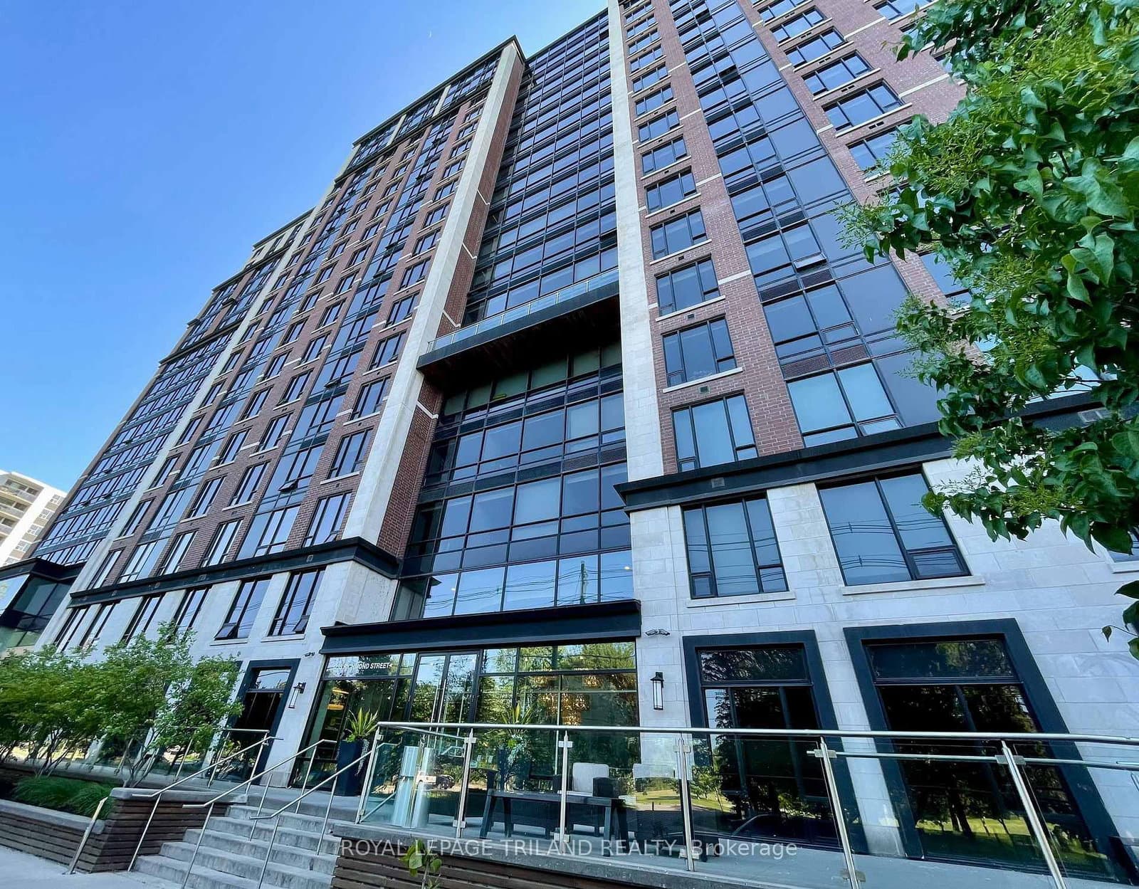 #607 - 1235 Richmond Street