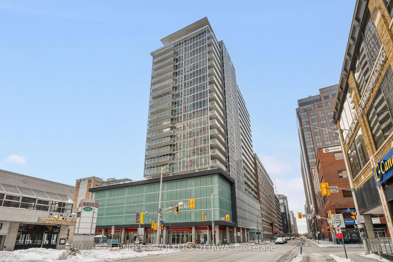 #1610 - 324 Laurier Avenue W