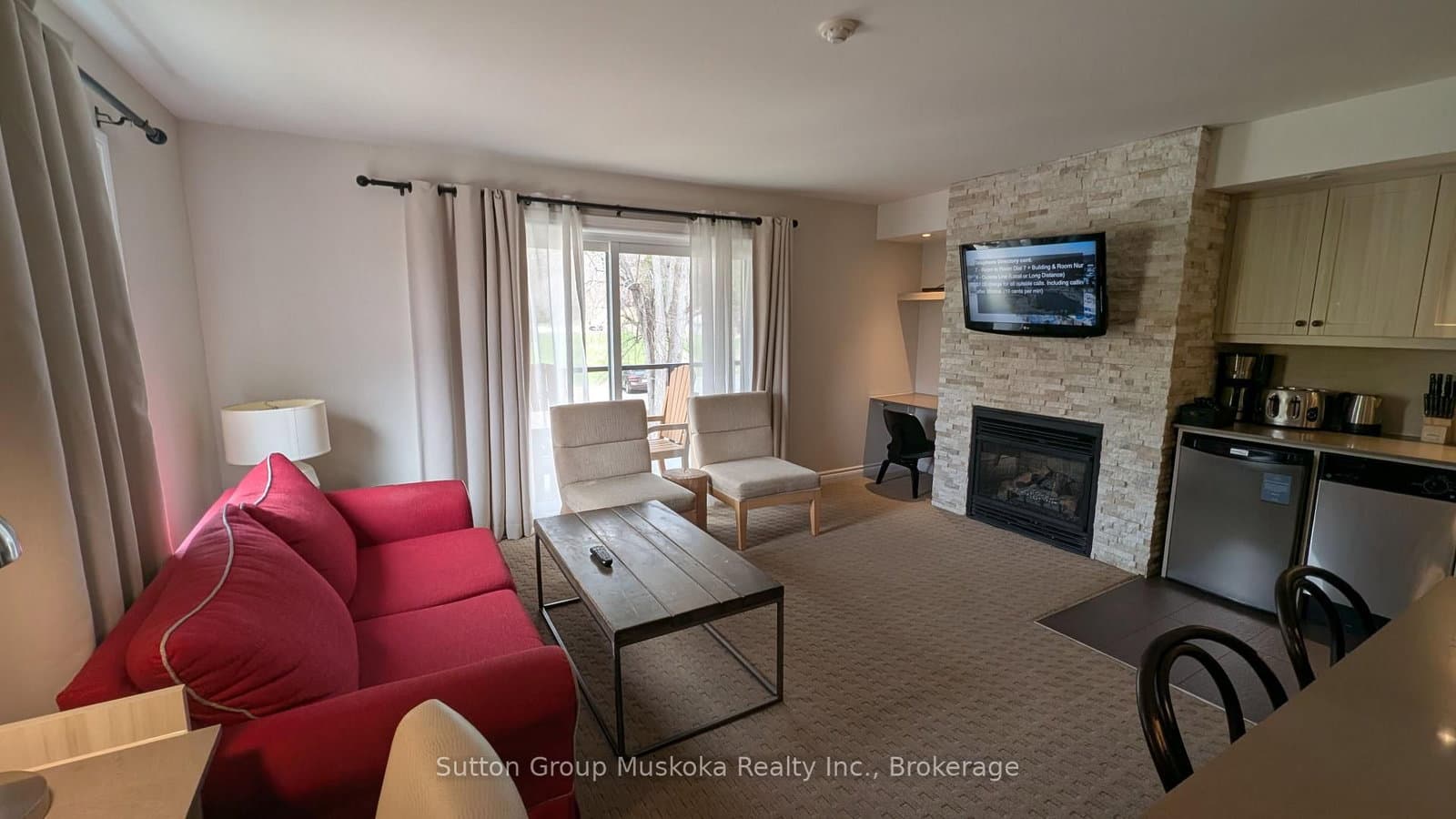 #52-207 - 1235 Deerhurst Drive