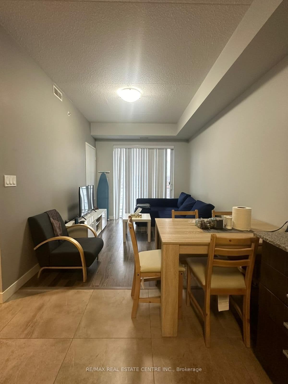 #B408 - 62 Balsam Street