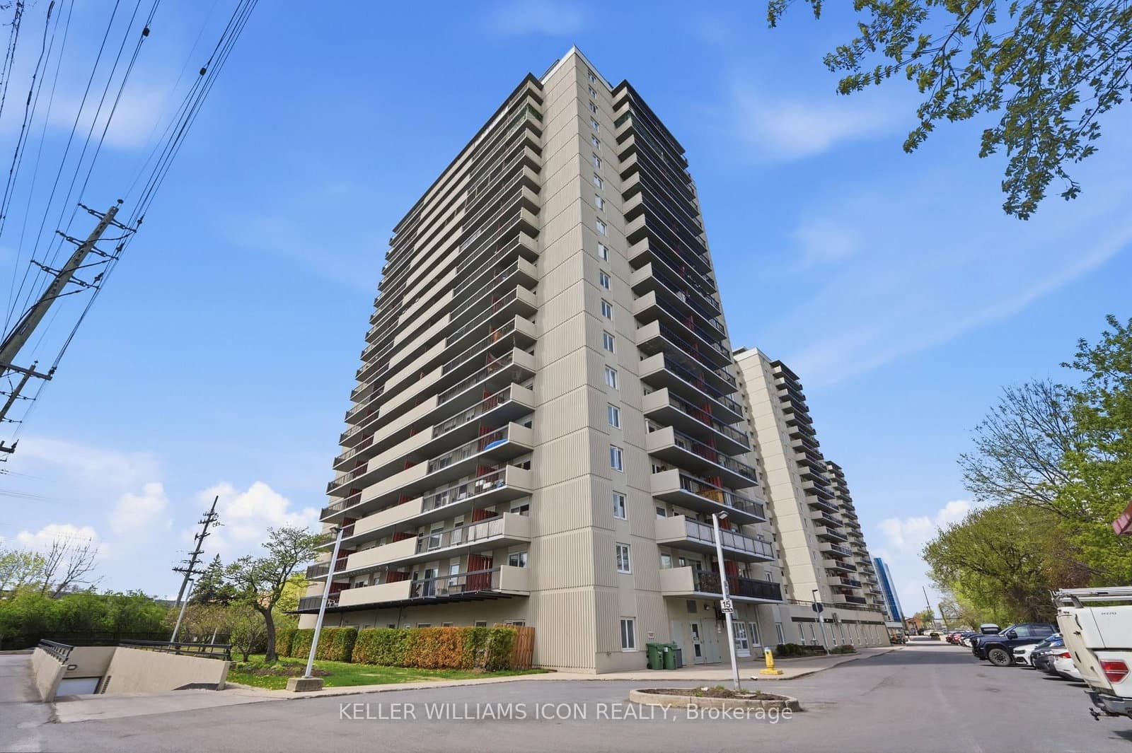 #1607 - 158C Mcarthur Avenue