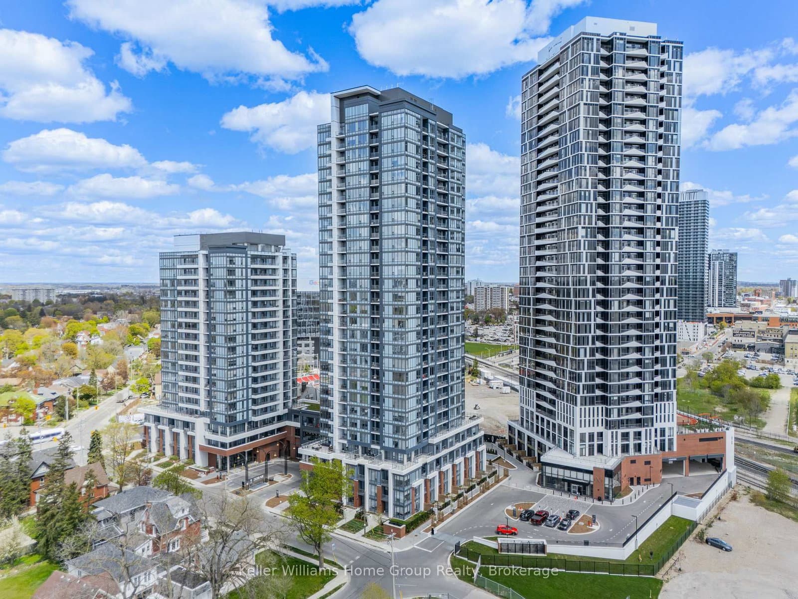 #2402 - 15 Wellington Street S