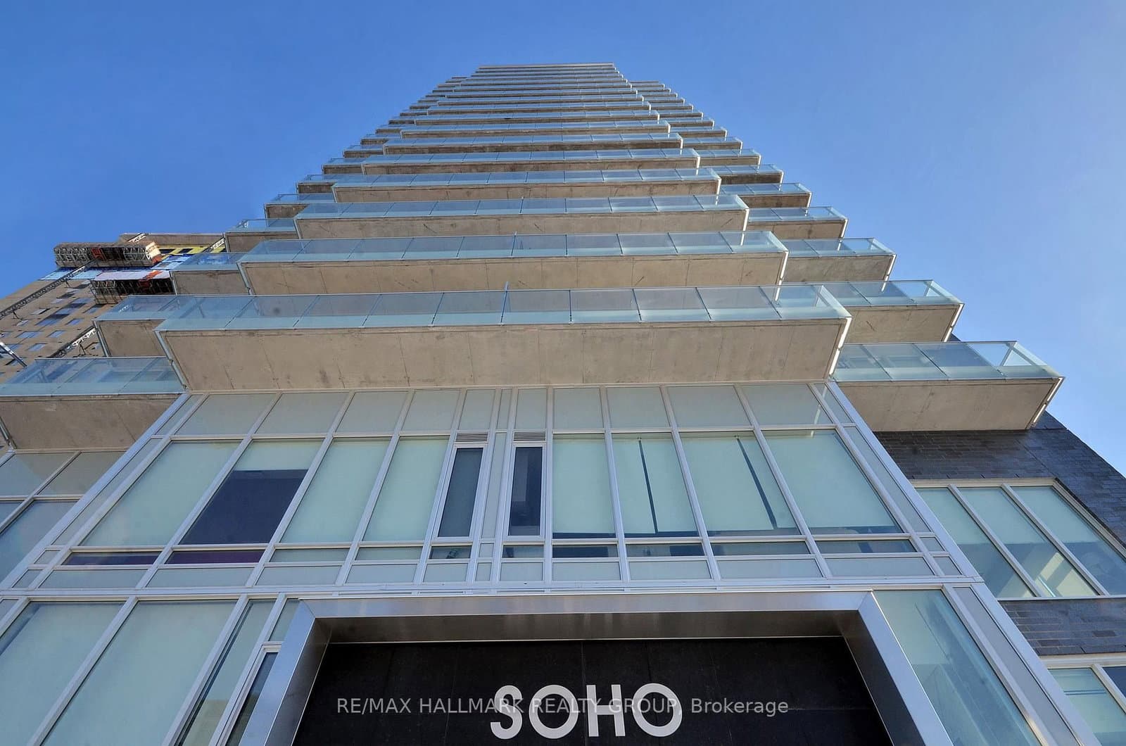 #1805 - 111 Champagne Avenue