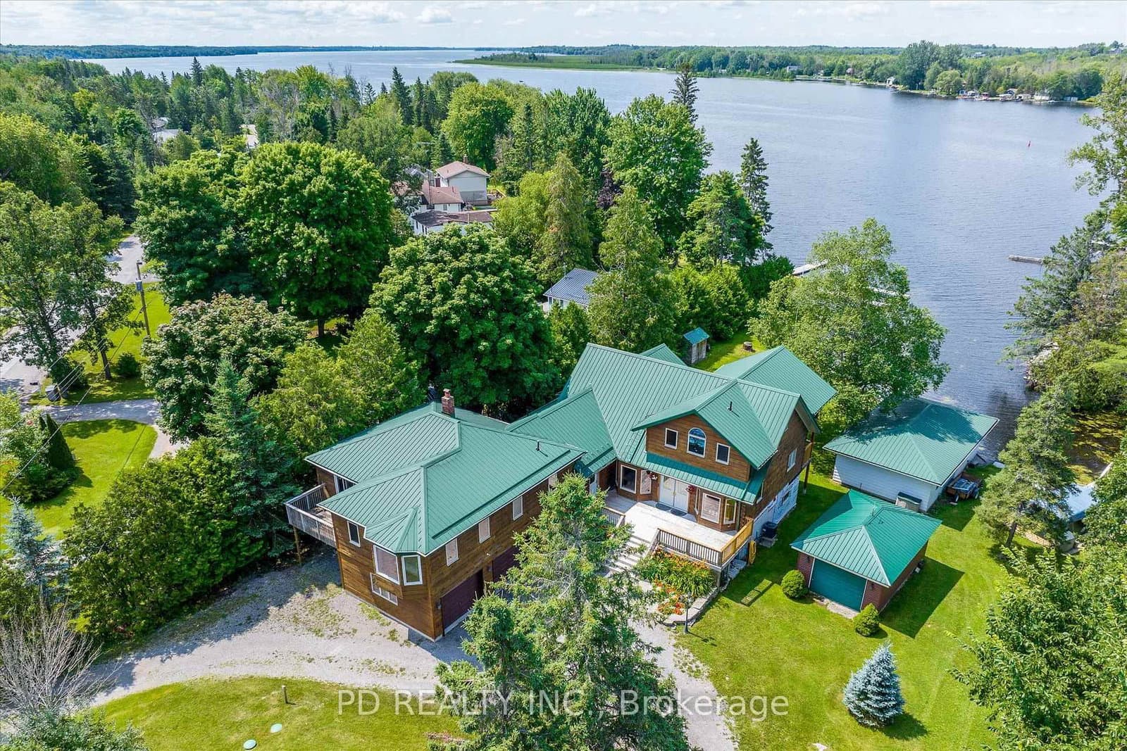 48 Sturgeon Glen Road