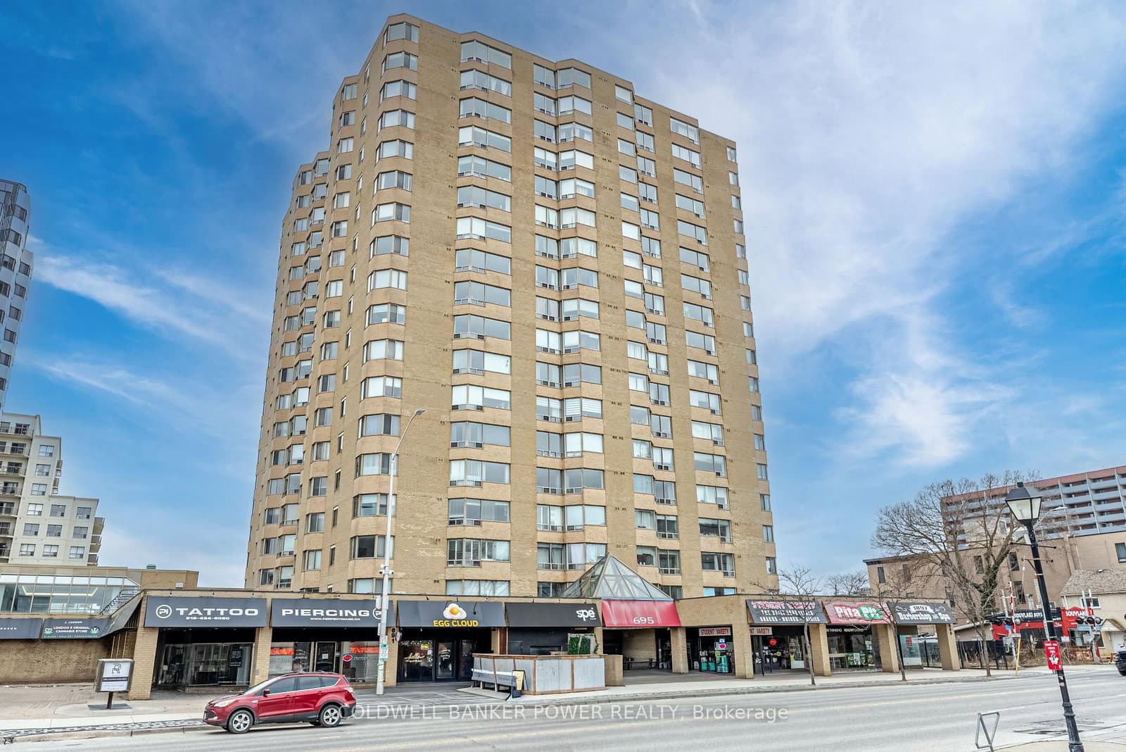 #1705 - 695 Richmond Street